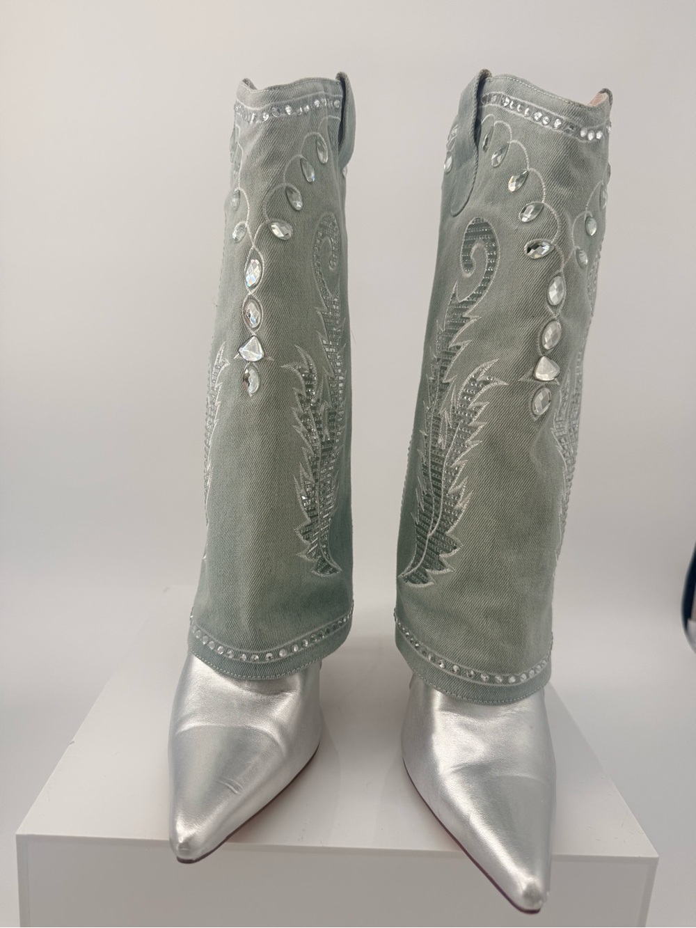 Silver Toe Green Suede Crystal-Embellished Mid-Calf Heeled Boots